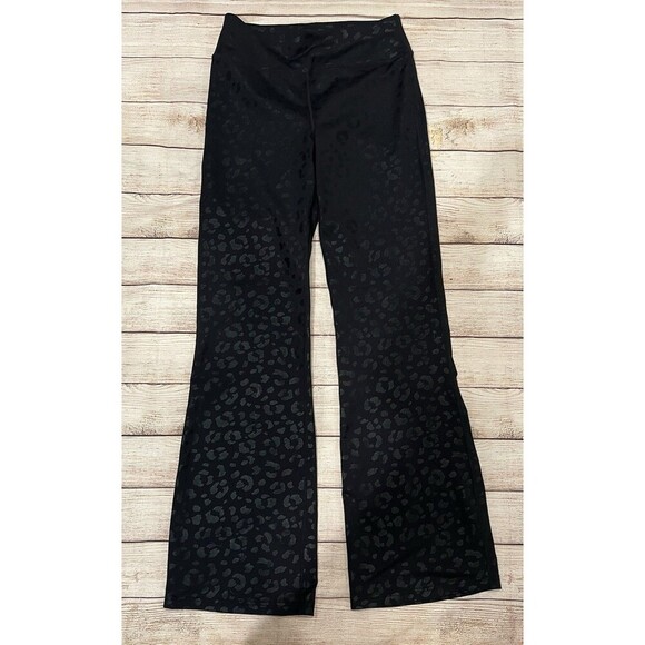 Skechers black leopard print flare leg stretch pull on pants Size Medium - Picture 1 of 5